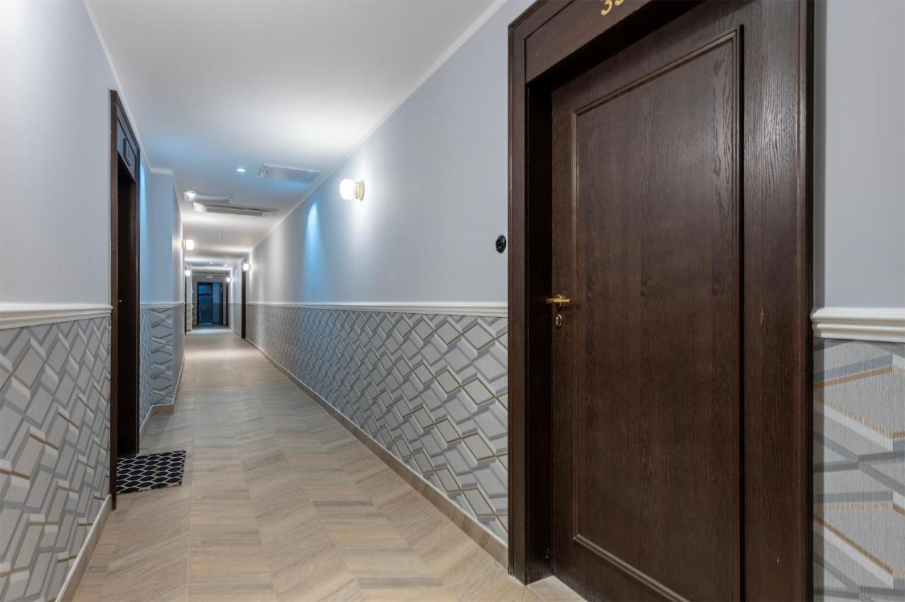 Apartament Palacowy Polonia Z Miejscem Parkingowym Лодзь Экстерьер фото